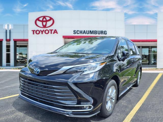 Photo of 2025 Midnight Black Metallic Toyota Sienna
