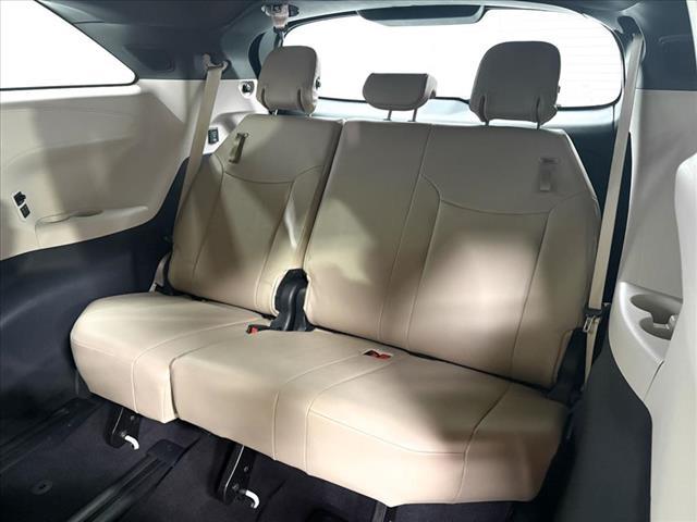 Photo of 2023 Wind Chill Pearl Toyota Sienna