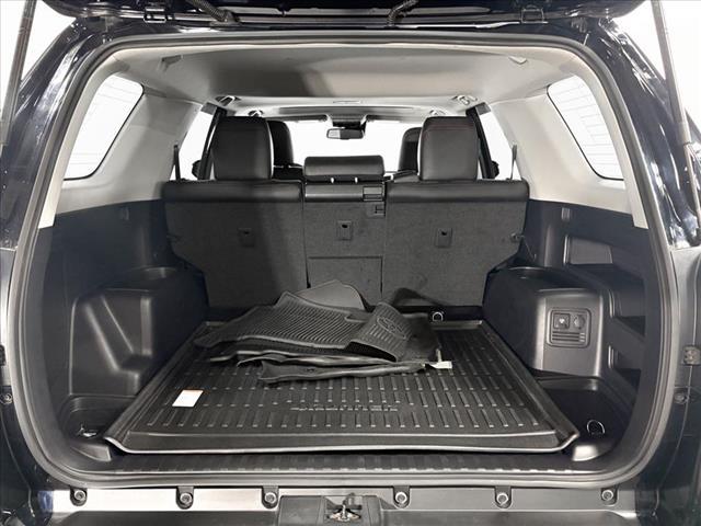 Photo of 2022 Midnight Black Metallic Toyota 4Runner