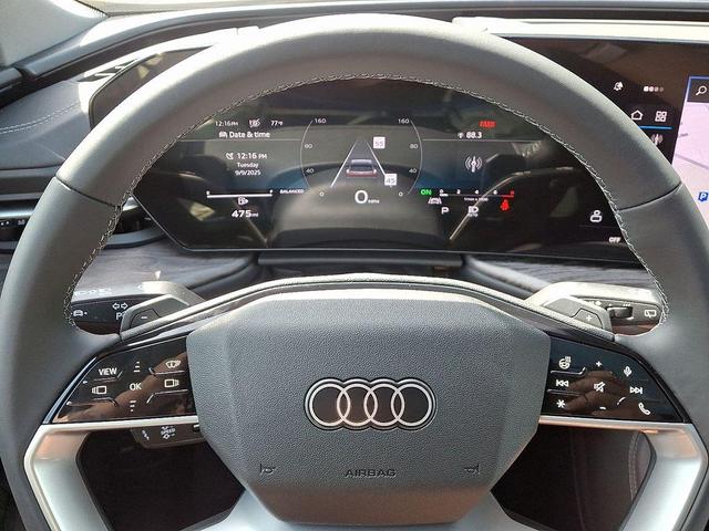 Photo of 2025 Florett Silver Metallic Audi Q5