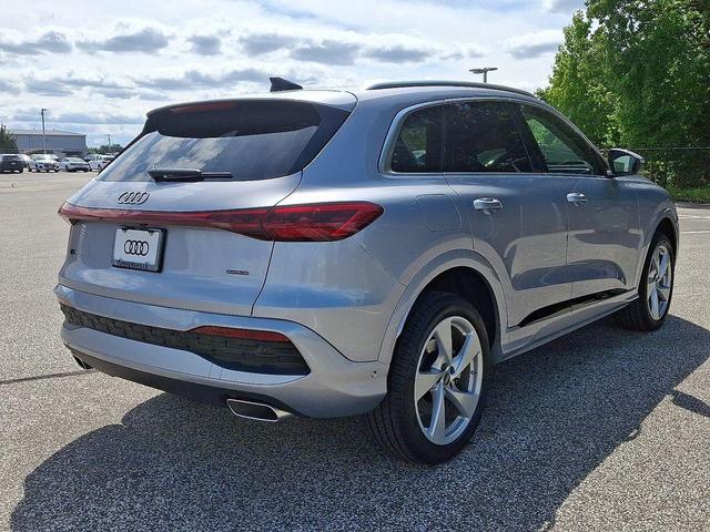 Photo of 2025 Florett Silver Metallic Audi Q5