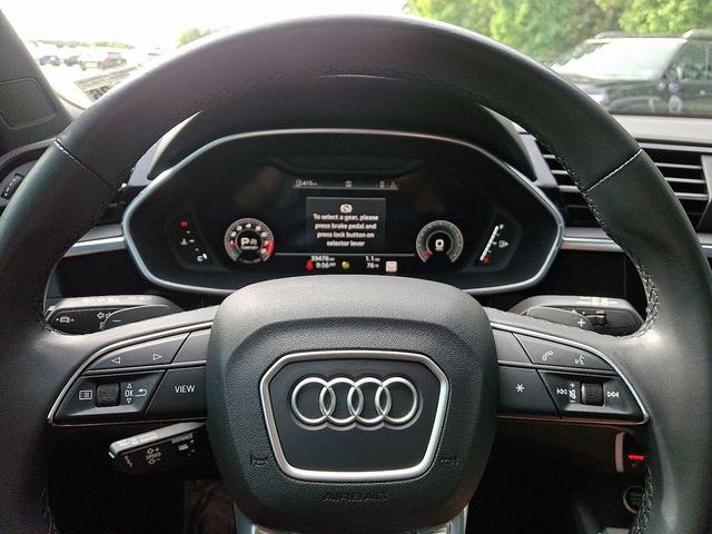 Photo of 2022 Glacier White Metallic Audi Q3