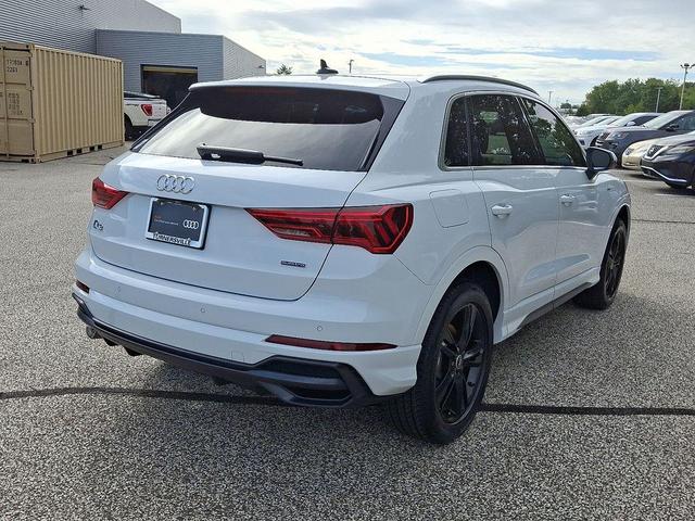 Photo of 2022 Glacier White Metallic Audi Q3