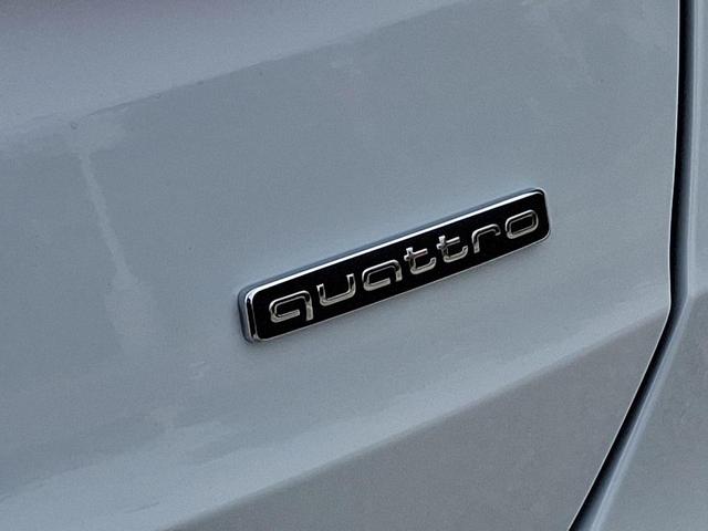 Photo of 2022 Glacier White Metallic Audi Q3