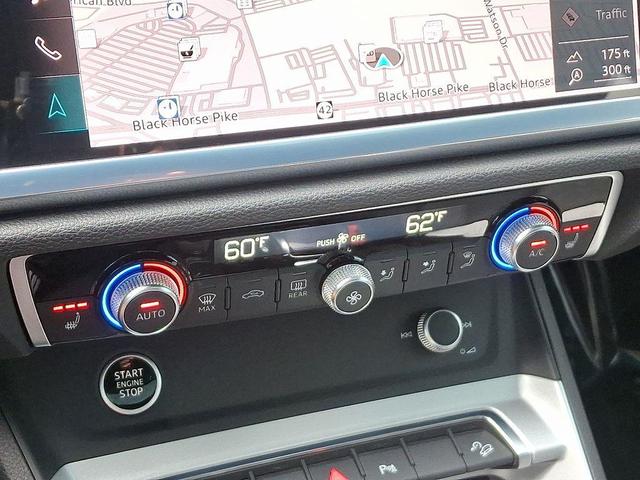 Photo of 2022 Glacier White Metallic Audi Q3