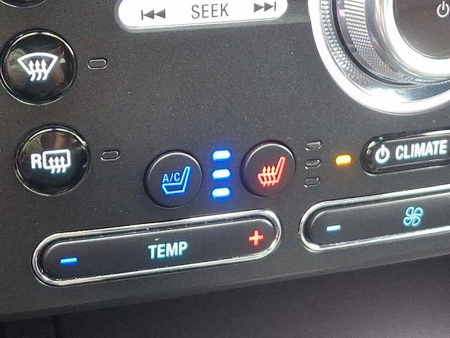 Photo of 2018 Magnetic Metallic Ford Explorer
