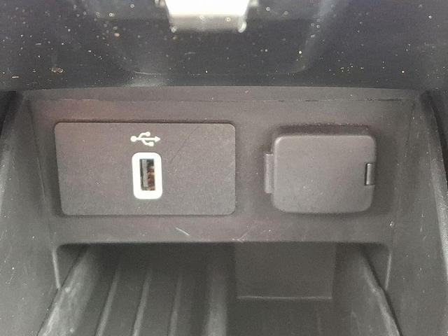 Photo of 2018 Magnetic Metallic Ford Explorer