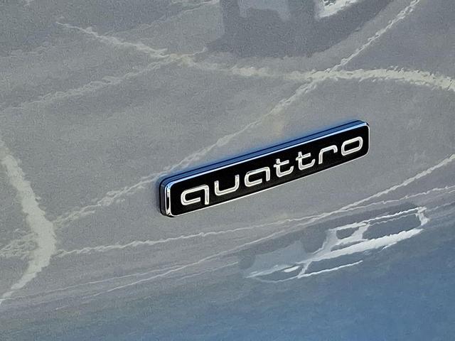 Photo of 2025 Florett Silver Metallic Audi Q5
