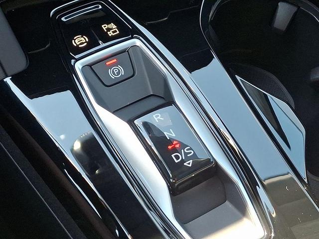 Photo of 2025 Florett Silver Metallic Audi Q5