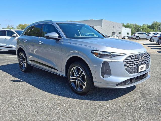 Photo of 2025 Florett Silver Metallic Audi Q5