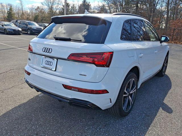 Photo of 2025 Glacier White Metallic Audi Q5