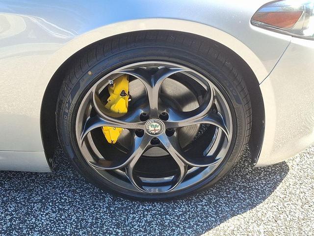 Photo of 2019 Silverstone Gray Metallic Alfa Romeo Giulia