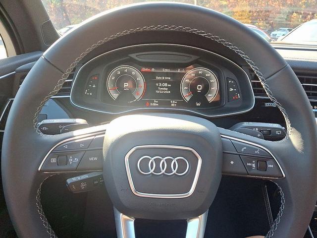 Photo of 2025 Samurai Gray Metallic Audi Q7