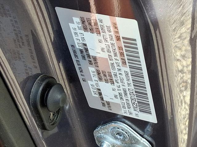Photo of 2006 Galaxy Gray Mica Mazda MX-5 Miata