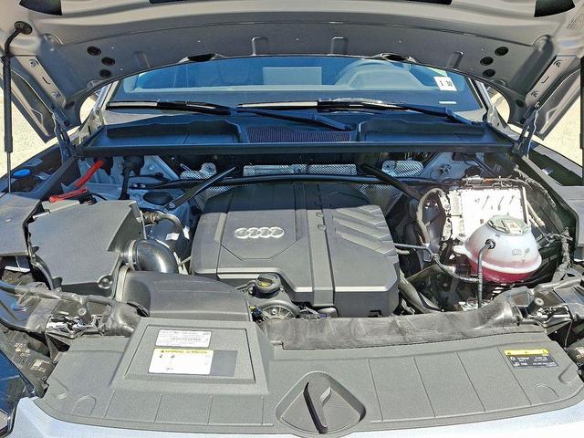 Photo of 2025 Florett Silver Metallic Audi Q5