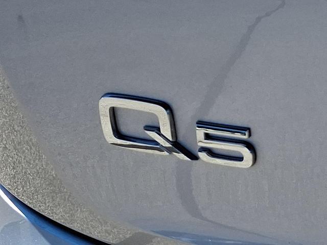 Photo of 2025 Florett Silver Metallic Audi Q5