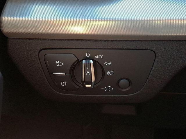 Photo of 2025 Florett Silver Metallic Audi Q5