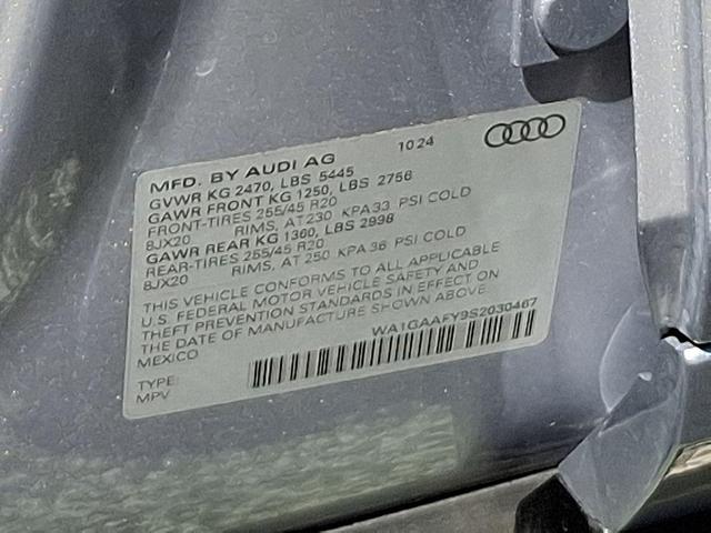 Photo of 2025 Florett Silver Metallic Audi Q5