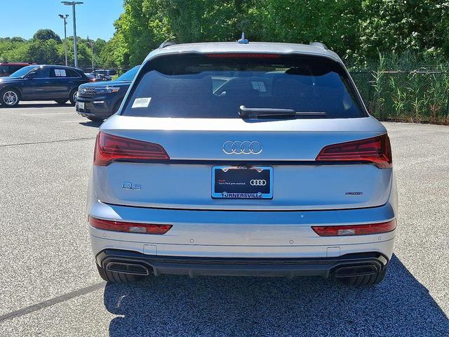 Photo of 2025 Florett Silver Metallic Audi Q5
