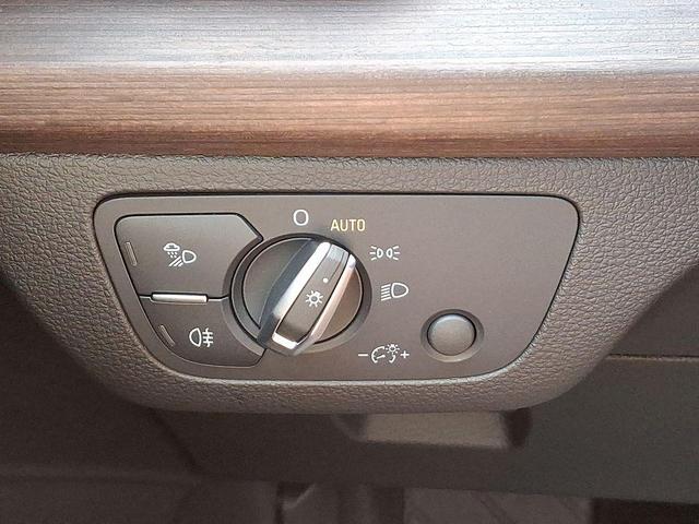 Photo of 2025 Mythos Black Metallic Audi Q5