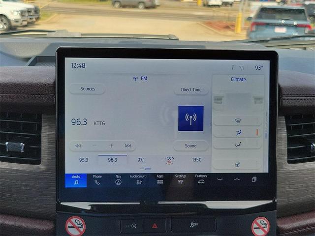 Photo of 2023 OXFORD WHITE Ford Expedition