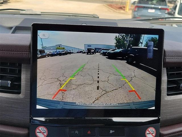 Photo of 2023 OXFORD WHITE Ford Expedition