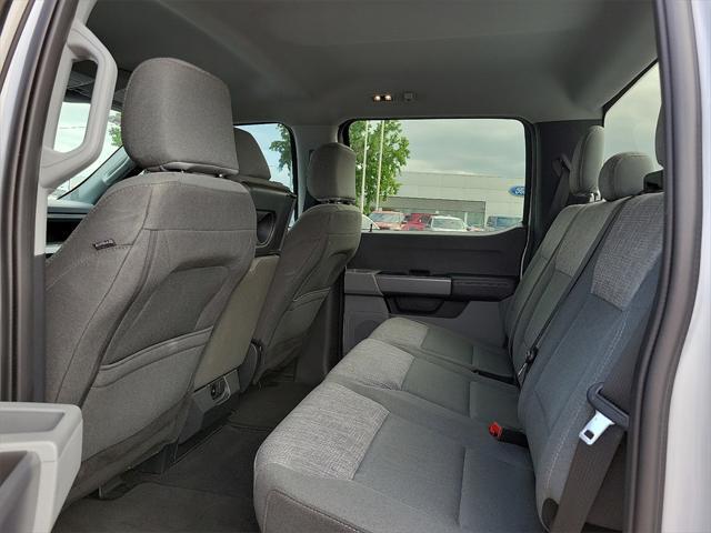 Photo of 2024 Oxford White Ford F-250