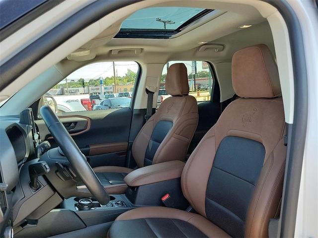Photo of 2023 Oxford White Ford Bronco Sport
