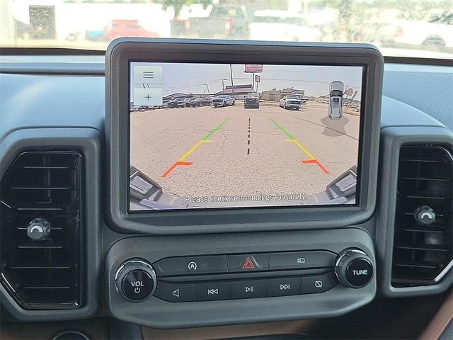 Photo of 2023 Oxford White Ford Bronco Sport