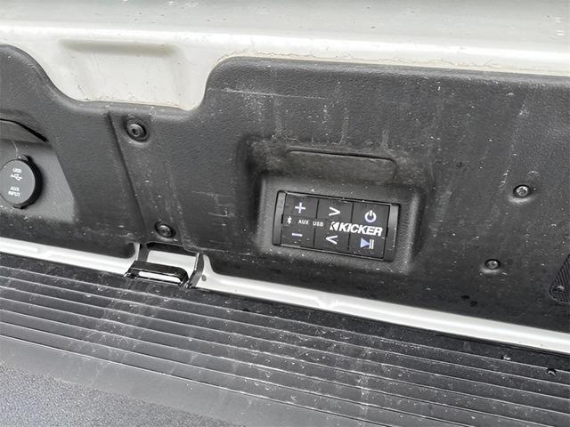 Photo of 2024 White Frost Tricoat GMC Sierra 1500