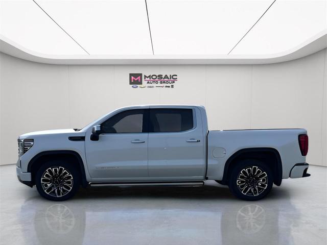 Photo of 2024 White Frost Tricoat GMC Sierra 1500