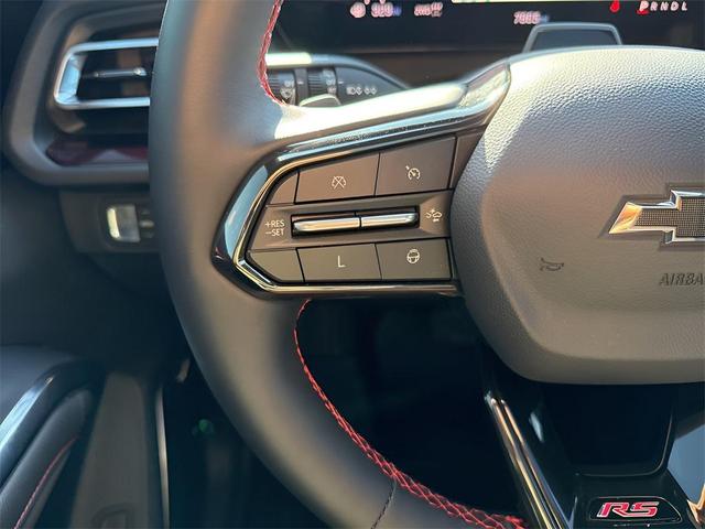 Photo of 2024 White Chevrolet Traverse