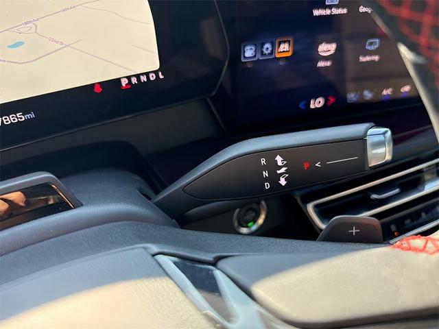 Photo of 2024 White Chevrolet Traverse