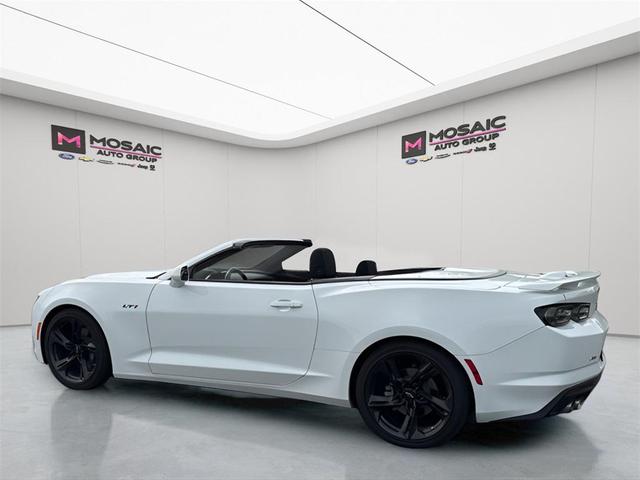 Photo of 2023 Summit White Chevrolet Camaro