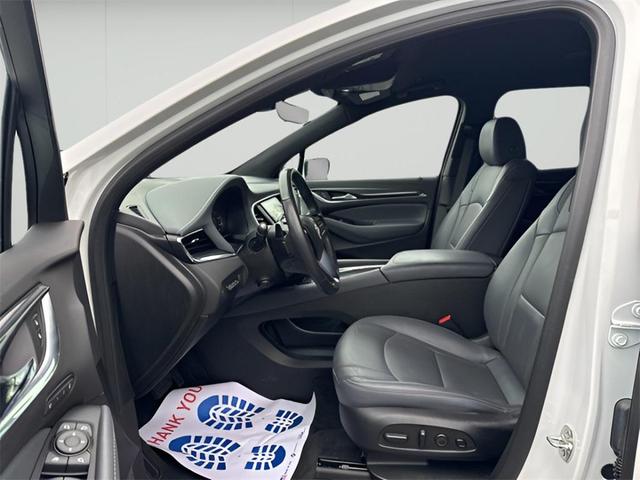 Photo of 2024 Summit White Buick Enclave