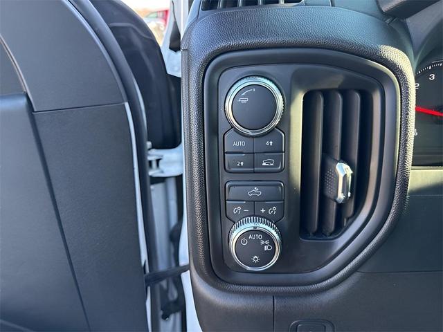 Photo of 2024 Summit White GMC Sierra 1500