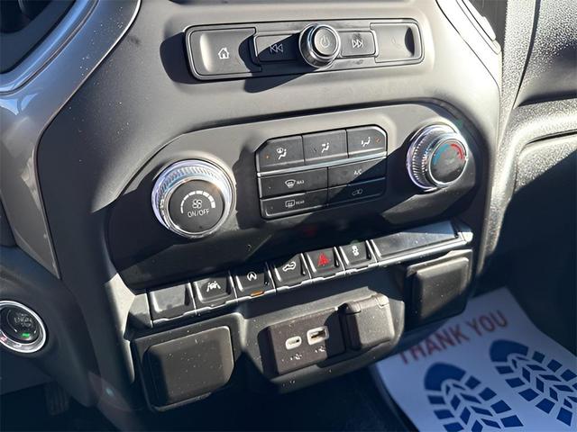 Photo of 2024 Summit White GMC Sierra 1500