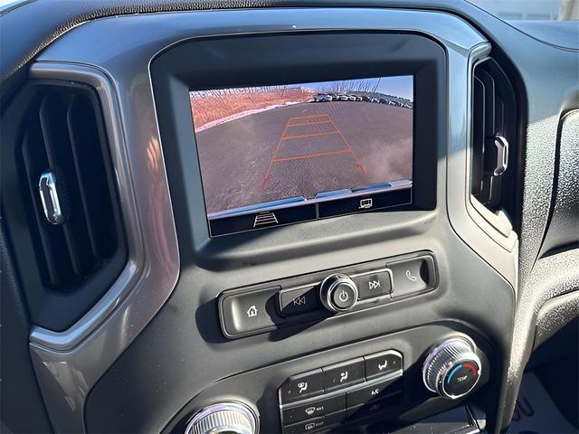 Photo of 2024 Summit White GMC Sierra 1500
