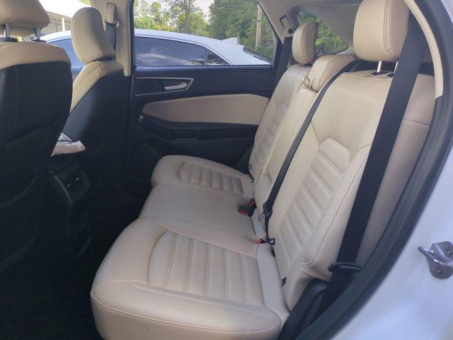Photo of 2023 Oxford White Ford Edge
