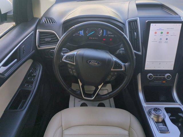 Photo of 2023 Oxford White Ford Edge