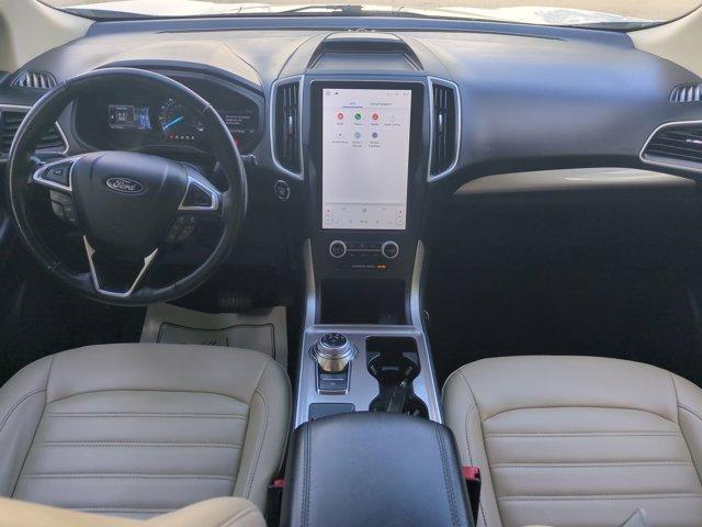 Photo of 2023 Oxford White Ford Edge