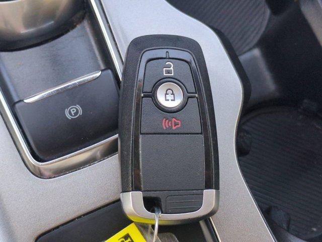 Photo of 2023 Oxford White Ford Edge