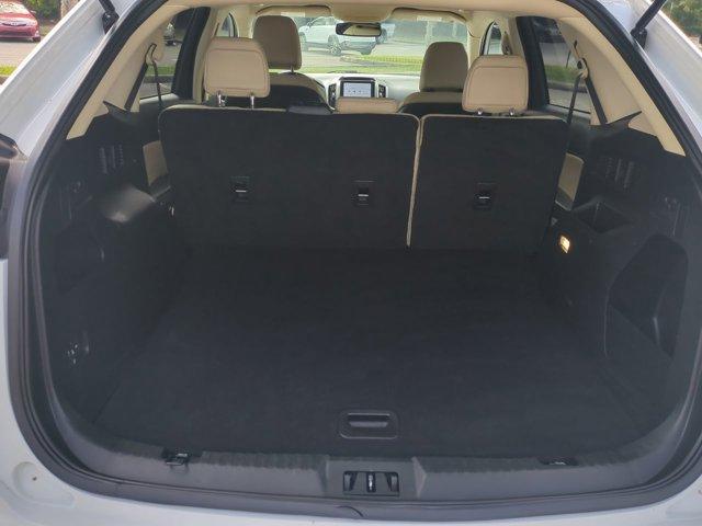 Photo of 2023 Oxford White Ford Edge