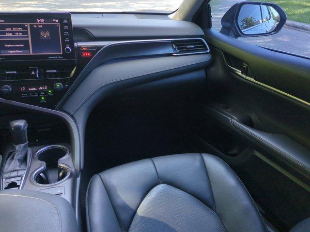 Photo of 2022 Celestial Silver Metallic Toyota Camry