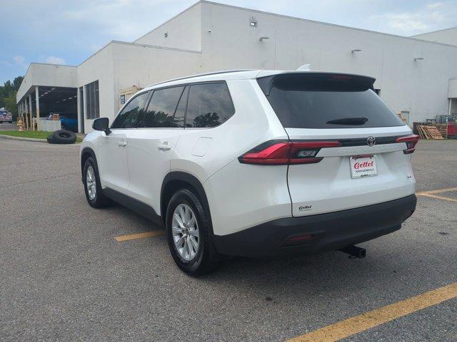 Photo of 2024 Wind Chill Pearl Toyota Grand Highlander