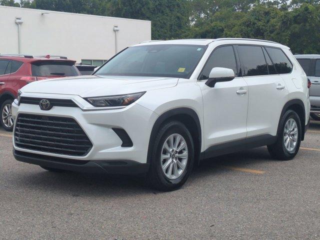Photo of 2024 Wind Chill Pearl Toyota Grand Highlander