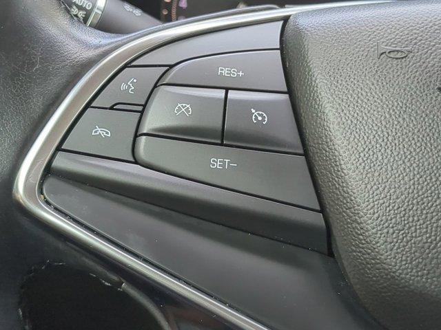 Photo of 2019 Radiant Silver Metallic Cadillac XT5