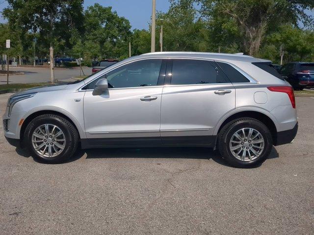 Photo of 2019 Radiant Silver Metallic Cadillac XT5