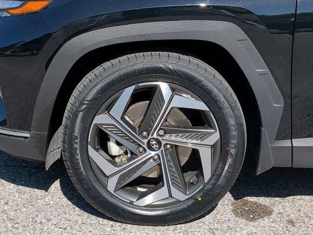 Photo of 2022 Phantom Black Hyundai TUCSON