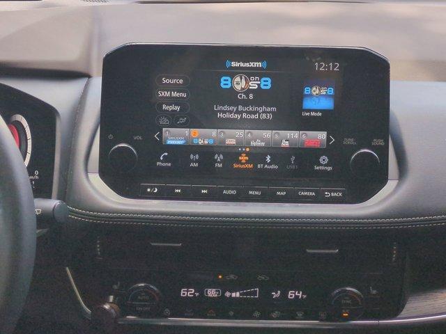 Photo of 2023 Champagne Silver Nissan Rogue